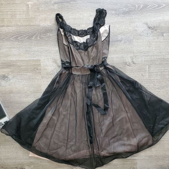 VANITY FAIR VINTAGE LINGERIE BABY DOLL NIGHTGOWN WOMEN Size 38 BLACK BLUSH PINK - Picture 3 of 13